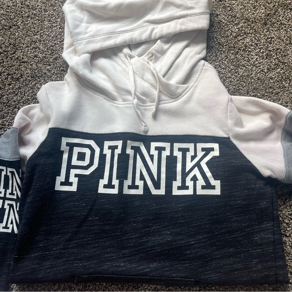 Pink: B&W hoodie Sz XS